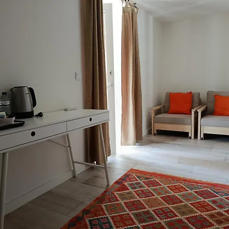 Casa Do Eiro * Кабесейраш-ди-Башту